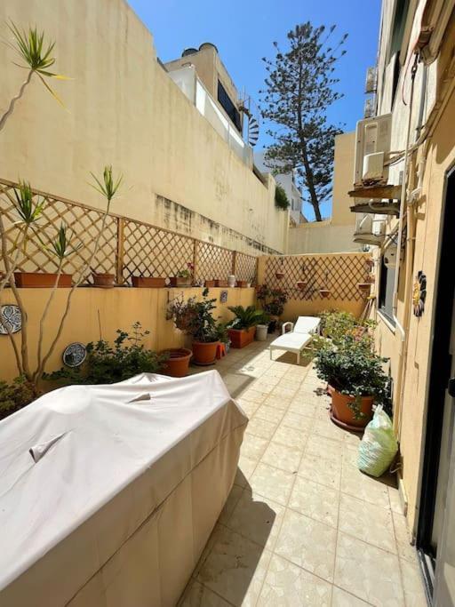 Lovely, Modern, Bright Maisonette. Heart Of Sliema Extérieur photo